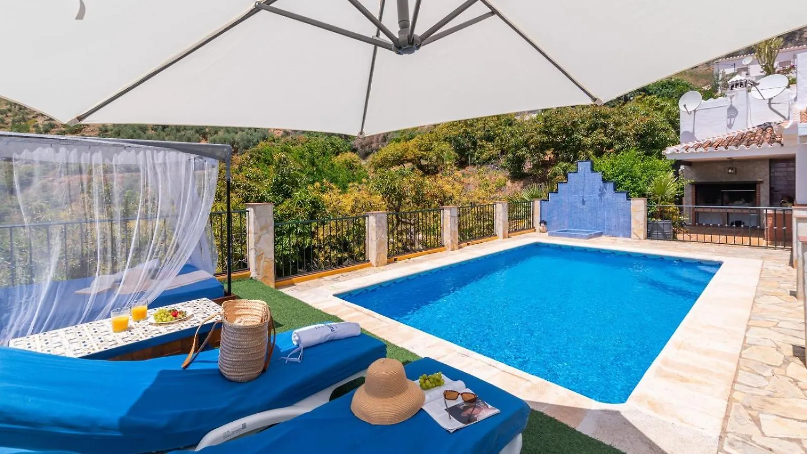 Villa El Nacimiento Nerja By Ruralidays Spain